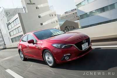 Новая Mazda Axela пользуется популярностью в Японии