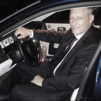 Таксисты, водители-частники не могут работать курьером: LTA Таксисты, водители-частники не могут работать курьером: LTA