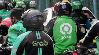 Соперники из Юго-Восточной Азии Go-Jek и Grab встретятся в Сингапуре после ухода Uber