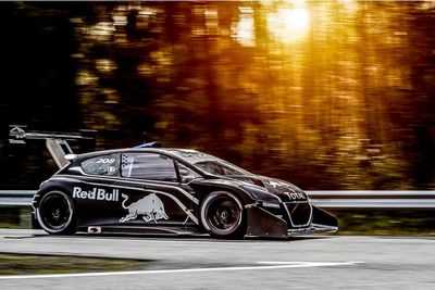 Peugeot представляет специально построенный 208 T16 Pikes Peak Peugeot представляет специально построенный 208 T16 Pikes Peak