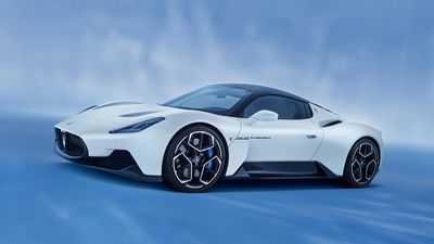 Maserati представляет прототип MC20, посвященный сэру Стирлингу Моссу Maserati представляет прототип MC20, посвященный сэру Стирлингу Моссу