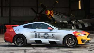 Ford Mustang - самое продаваемое спортивное купе третий год подряд