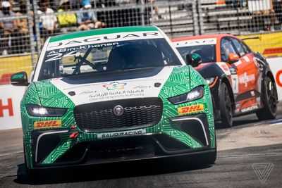 Серия Jaguar I-PACE eTROPHY завершится после последней гонки в этом сезоне