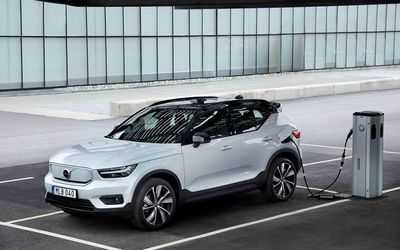 Volvo начинает производство XC40 Recharge P8