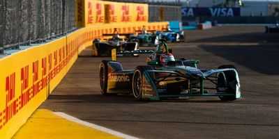 Panasonic Jaguar Racing заработала первые очки в сезоне